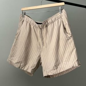 Abercrombie & Fitch pinstripe short